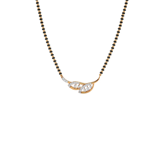 Luxe Embrace Diamond Mangalsutra 18 KT / Yellow Gold