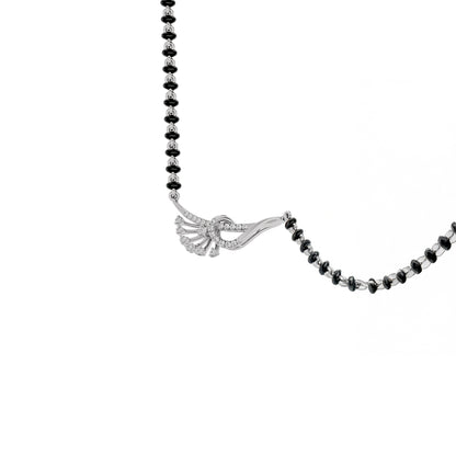 Opal Essence Diamond Mangalsutra 18 KT / White Gold