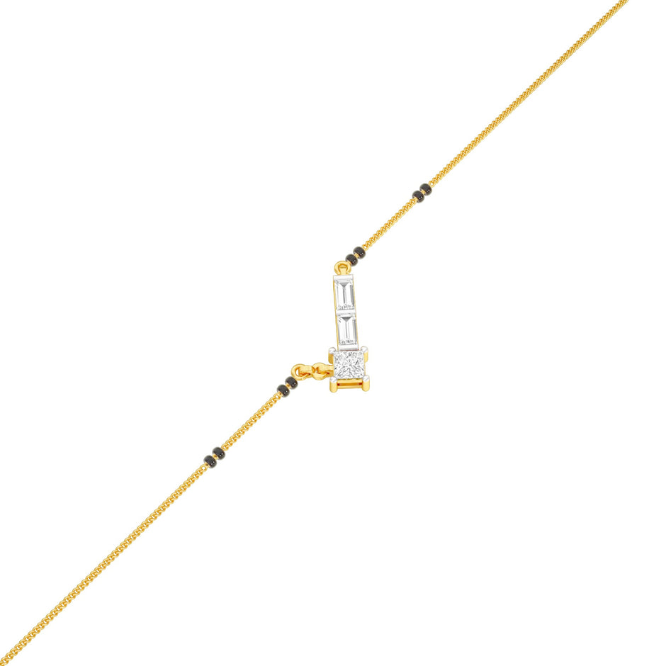 One Sided Sparkle Diamond Mangalsutra 9 KT / Yellow Gold