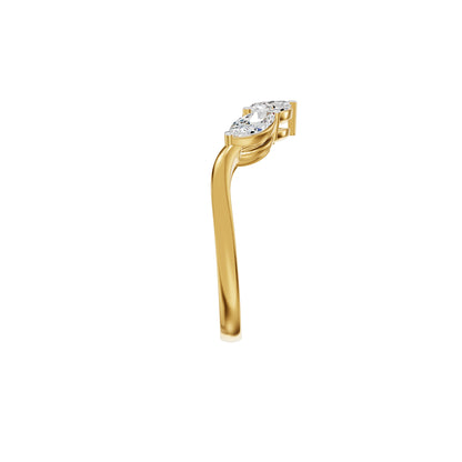 Tiara Marqusie Diamond Ring 18 KT / Yellow Gold / 18