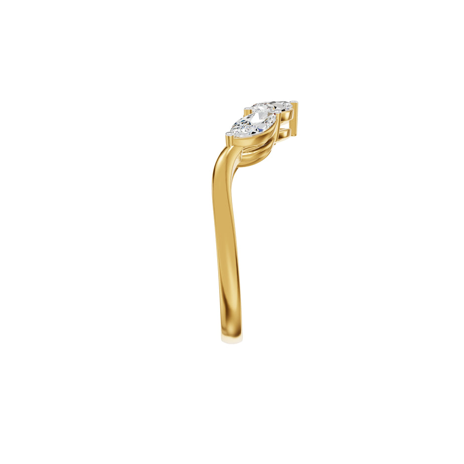 Tiara Marqusie Diamond Ring 18 KT / Yellow Gold / 18