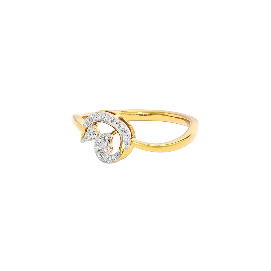 The Lunate Diamond Ring 18 KT / Yellow Gold / 22