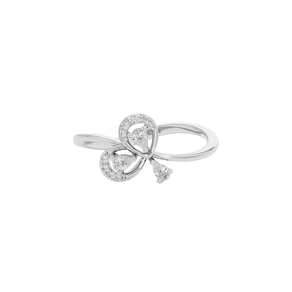 Interflorette Diamond Ring 18 KT / White Gold / 22