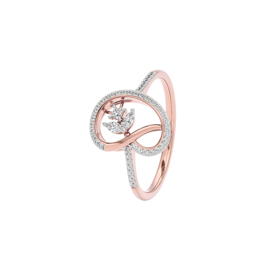 Nature's Kiss Diamond Ring 18 KT / Rose Gold / 22