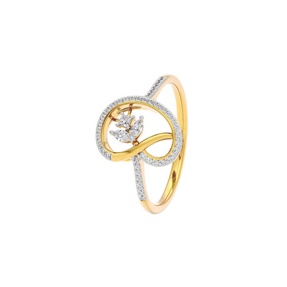 Nature's Kiss Diamond Ring 18 KT / Yellow Gold / 22