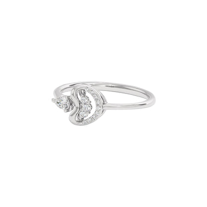 Heartfelt Diamond Ring 18 KT / White Gold / 22