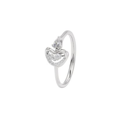 Heartfelt Diamond Ring 18 KT / White Gold / 22