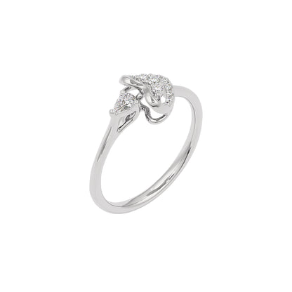 Heartfelt Diamond Ring 18 KT / White Gold / 22