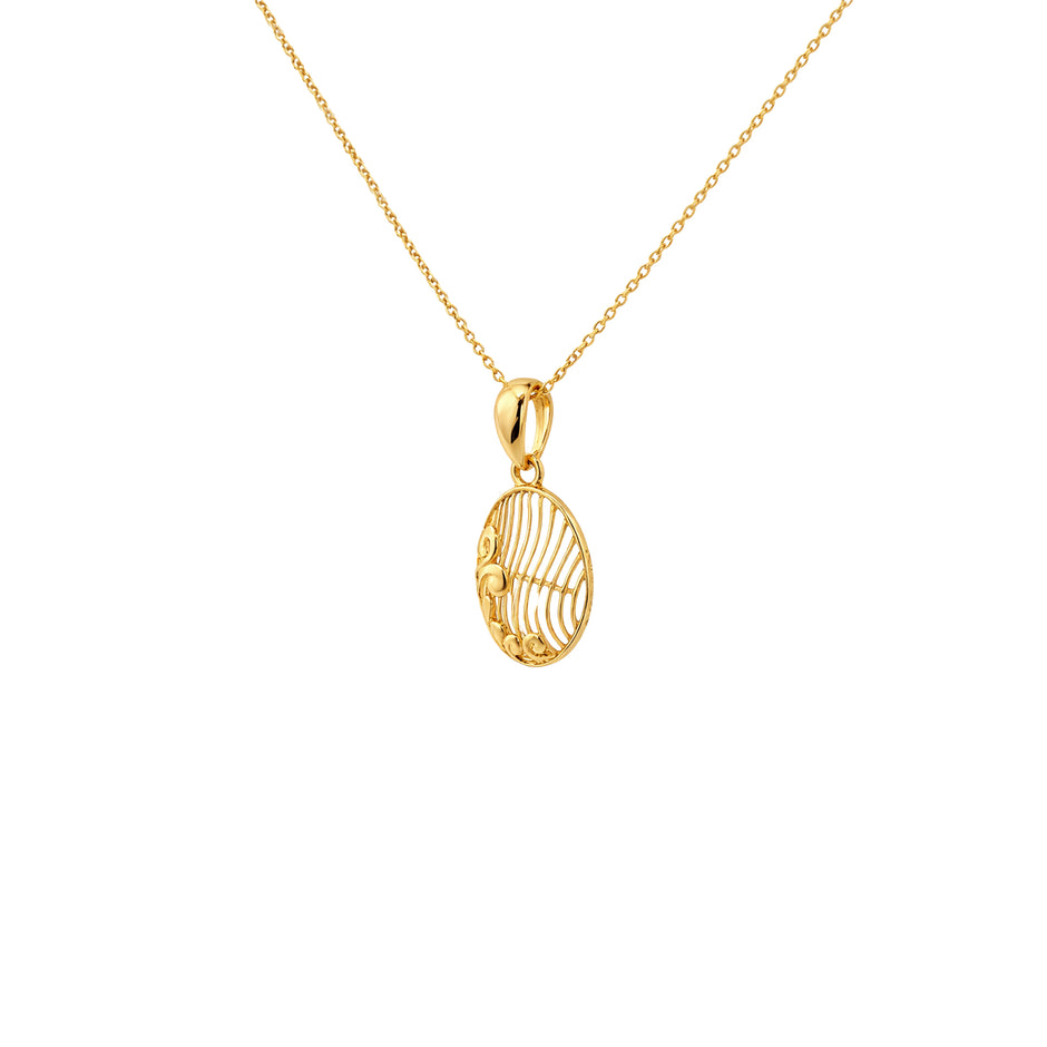 Filigree Pattern Gold Pendant
