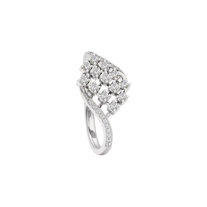 Surayyah Diamond Ring 18 KT / White Gold / 22