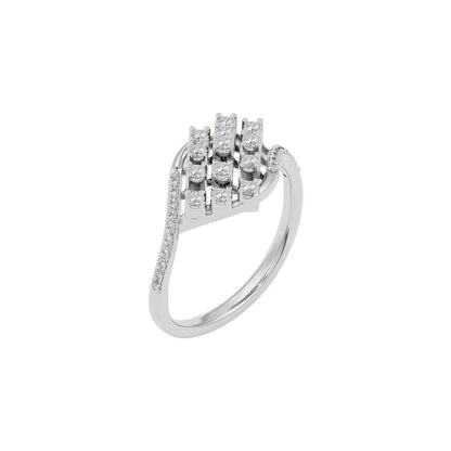 Surayyah Diamond Ring 18 KT / White Gold / 22