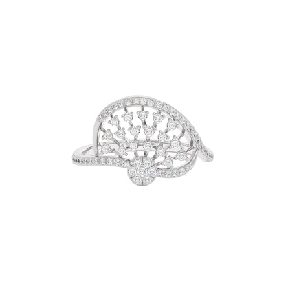 Subtle Twist Diamond Ring 18 KT / White Gold / 22