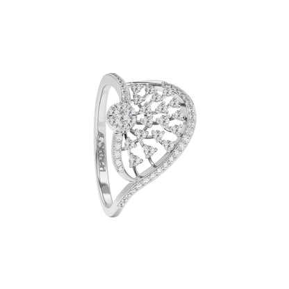 Subtle Twist Diamond Ring 18 KT / White Gold / 22