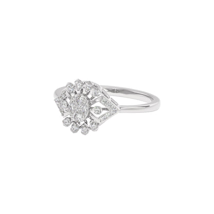 Azalea Diamond Ring 18 KT / White Gold / 22