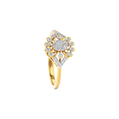 Azalea Diamond Ring 18 KT / Yellow Gold / 22