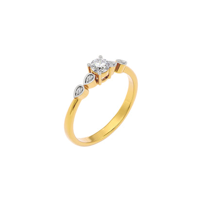 Passionate Aura Diamond Ring 18 KT / Yellow Gold / 22