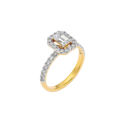 Dazzling Blush Diamond Ring 18 KT / Yellow Gold / 22