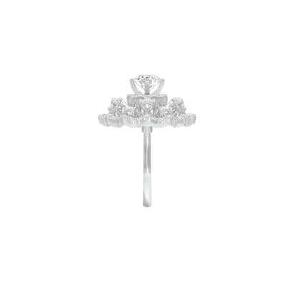 Captivating Beauty Diamond Ring 18 KT / White Gold / 22