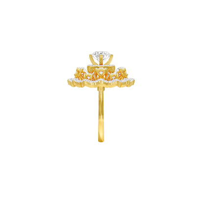 Captivating Beauty Diamond Ring 18 KT / Yellow Gold / 22