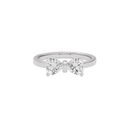 Crescent Heart Diamond Ring 18 KT / White Gold / 22